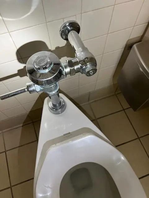 Fixture installation and repair for Pipe Repair in Small Corners